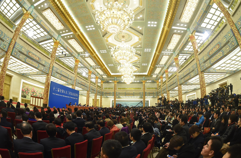 3月15日，國務院總理李克強在北京人民大會堂與中外記者見面，并回答記者提問。新華社記者 李然 攝